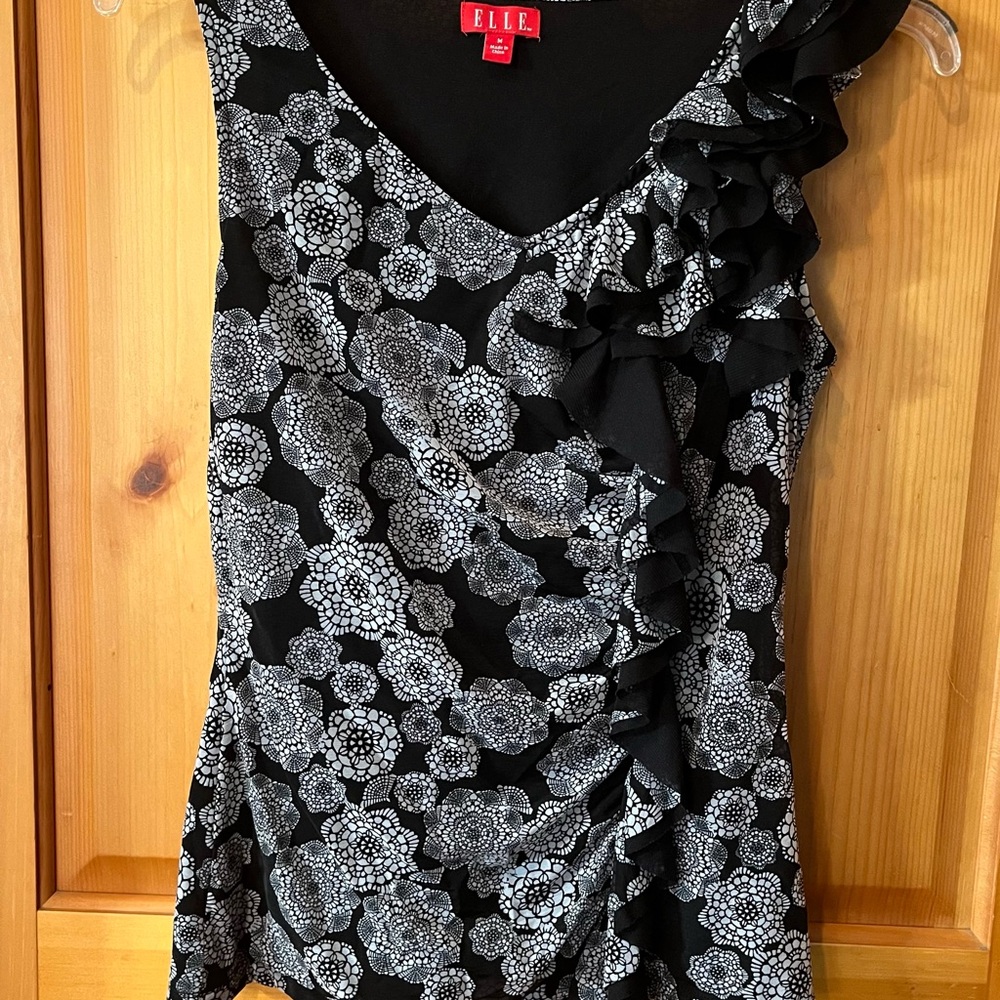 ELLE ruffled black chic tank top